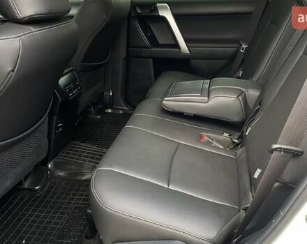 Тойота Ленд Крузер Прадо 2018 в Одессе на Automoto.ua Белый Тойота Ленд Крузер Прадо, объемом двигателя 2.69 л и пробегом 153 тыс. км за 29817 $, фото 8 на Automoto.ua