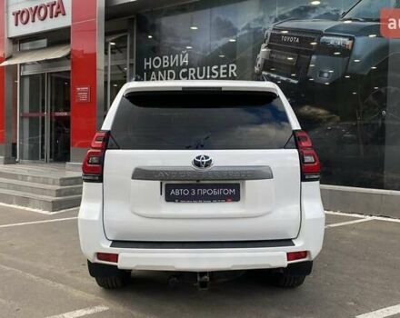 Белый Тойота Ленд Крузер Прадо, объемом двигателя 2.69 л и пробегом 153 тыс. км за 28982 $, фото 3 на Automoto.ua