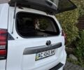 Білий Тойота Ленд Крузер Прадо, об'ємом двигуна 2.8 л та пробігом 98 тис. км за 35333 $, фото 6 на Automoto.ua