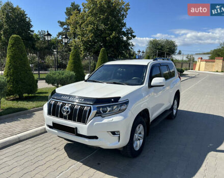 Білий Тойота Ленд Крузер Прадо, об'ємом двигуна 2.8 л та пробігом 126 тис. км за 42000 $, фото 1 на Automoto.ua