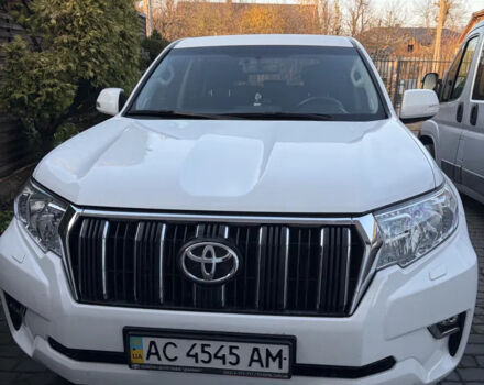 Білий Тойота Ленд Крузер Прадо, об'ємом двигуна 2.8 л та пробігом 98 тис. км за 35333 $, фото 2 на Automoto.ua