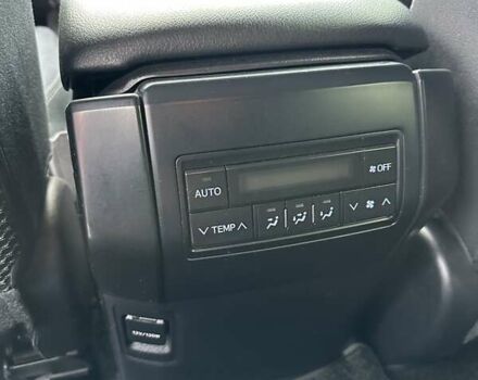 Белый Тойота Ленд Крузер Прадо, объемом двигателя 2.69 л и пробегом 153 тыс. км за 27900 $, фото 22 на Automoto.ua