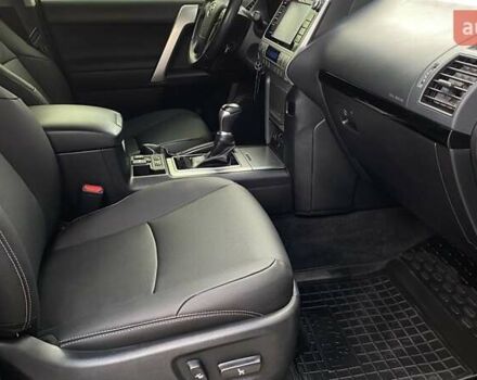 Белый Тойота Ленд Крузер Прадо, объемом двигателя 2.69 л и пробегом 153 тыс. км за 28982 $, фото 5 на Automoto.ua