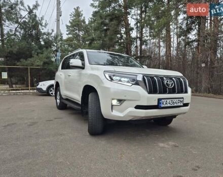 Белый Тойота Ленд Крузер Прадо, объемом двигателя 2.7 л и пробегом 83 тыс. км за 32950 $, фото 1 на Automoto.ua