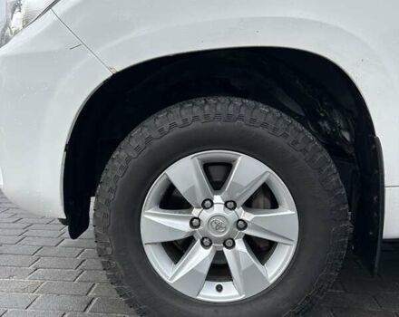 Белый Тойота Ленд Крузер Прадо, объемом двигателя 2.69 л и пробегом 153 тыс. км за 27900 $, фото 34 на Automoto.ua