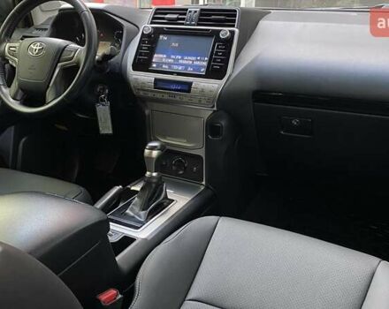 Тойота Ленд Крузер Прадо 2018 в Одессе на Automoto.ua Белый Тойота Ленд Крузер Прадо, объемом двигателя 2.69 л и пробегом 153 тыс. км за 29817 $, фото 10 на Automoto.ua