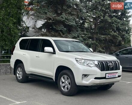 Білий Тойота Ленд Крузер Прадо, об'ємом двигуна 4 л та пробігом 72 тис. км за 38500 $, фото 7 на Automoto.ua