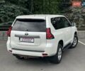 Білий Тойота Ленд Крузер Прадо, об'ємом двигуна 4 л та пробігом 72 тис. км за 38500 $, фото 2 на Automoto.ua