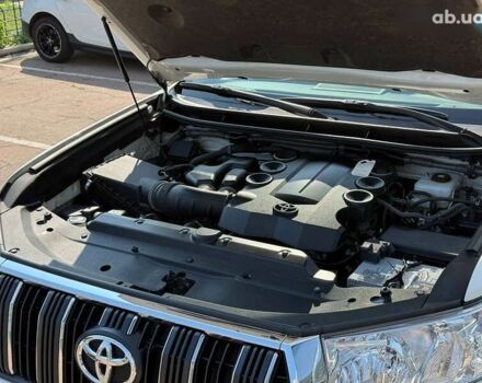 Белый Тойота Ленд Крузер Прадо, объемом двигателя 4 л и пробегом 119 тыс. км за 34950 $, фото 27 на Automoto.ua