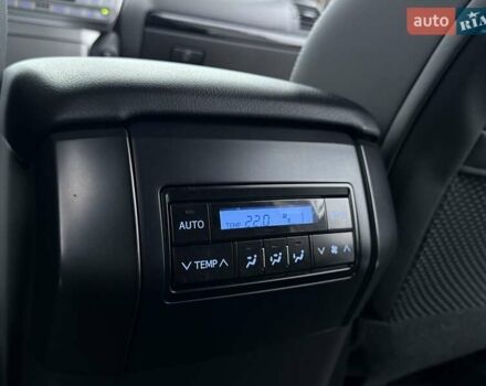 Белый Тойота Ленд Крузер Прадо, объемом двигателя 4 л и пробегом 79 тыс. км за 38700 $, фото 49 на Automoto.ua