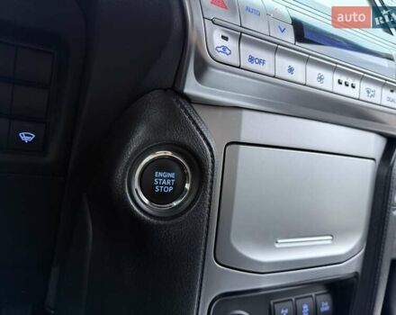 Белый Тойота Ленд Крузер Прадо, объемом двигателя 4 л и пробегом 79 тыс. км за 38700 $, фото 56 на Automoto.ua