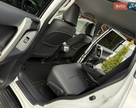 Белый Тойота Ленд Крузер Прадо, объемом двигателя 2.76 л и пробегом 141 тыс. км за 38500 $, фото 32 на Automoto.ua