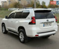 Білий Тойота Ленд Крузер Прадо, об'ємом двигуна 3.96 л та пробігом 175 тис. км за 32500 $, фото 6 на Automoto.ua