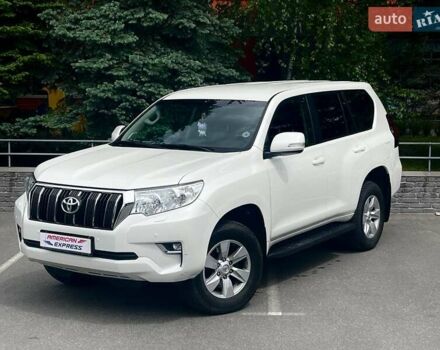Білий Тойота Ленд Крузер Прадо, об'ємом двигуна 4 л та пробігом 72 тис. км за 38500 $, фото 1 на Automoto.ua