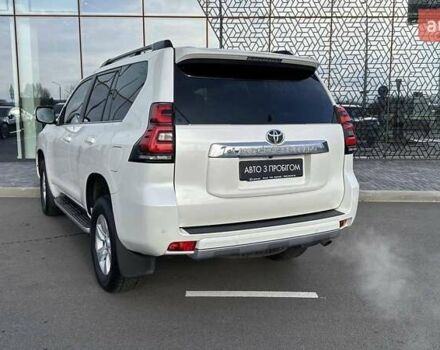 Білий Тойота Ленд Крузер Прадо, об'ємом двигуна 4 л та пробігом 90 тис. км за 39604 $, фото 1 на Automoto.ua