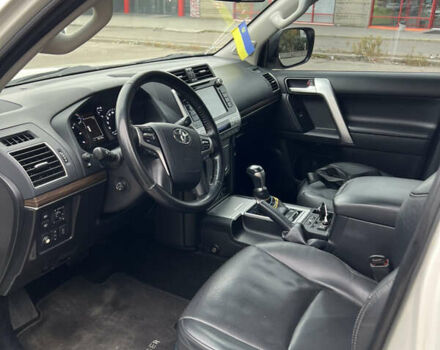 Білий Тойота Ленд Крузер Прадо, об'ємом двигуна 2.75 л та пробігом 243 тис. км за 38000 $, фото 12 на Automoto.ua