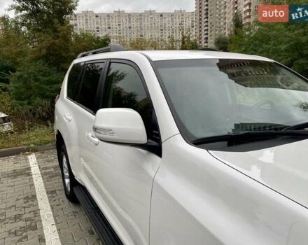 Белый Тойота Ленд Крузер Прадо, объемом двигателя 4 л и пробегом 71 тыс. км за 42900 $, фото 35 на Automoto.ua