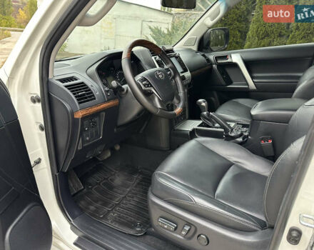 Белый Тойота Ленд Крузер Прадо, объемом двигателя 3.96 л и пробегом 131 тыс. км за 39900 $, фото 25 на Automoto.ua