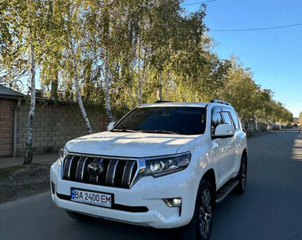 Белый Тойота Ленд Крузер Прадо, объемом двигателя 3.96 л и пробегом 101 тыс. км за 39000 $, фото 1 на Automoto.ua