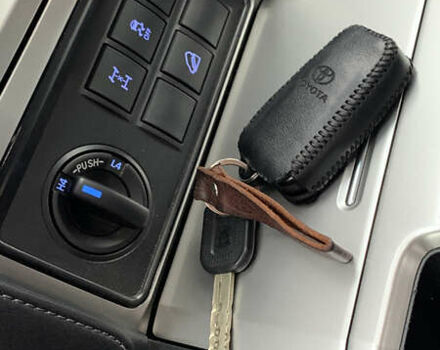 Белый Тойота Ленд Крузер Прадо, объемом двигателя 3.96 л и пробегом 71 тыс. км за 49999 $, фото 15 на Automoto.ua