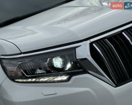 Белый Тойота Ленд Крузер Прадо, объемом двигателя 2.76 л и пробегом 141 тыс. км за 38500 $, фото 22 на Automoto.ua