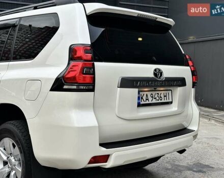 Белый Тойота Ленд Крузер Прадо, объемом двигателя 4 л и пробегом 119 тыс. км за 35450 $, фото 17 на Automoto.ua