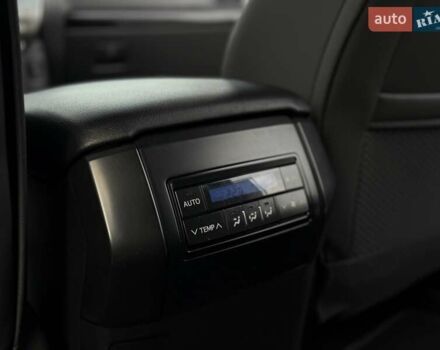 Белый Тойота Ленд Крузер Прадо, объемом двигателя 2.76 л и пробегом 141 тыс. км за 38500 $, фото 51 на Automoto.ua