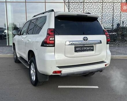 Білий Тойота Ленд Крузер Прадо, об'ємом двигуна 4 л та пробігом 90 тис. км за 39604 $, фото 10 на Automoto.ua