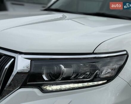 Белый Тойота Ленд Крузер Прадо, объемом двигателя 2.76 л и пробегом 141 тыс. км за 38500 $, фото 19 на Automoto.ua