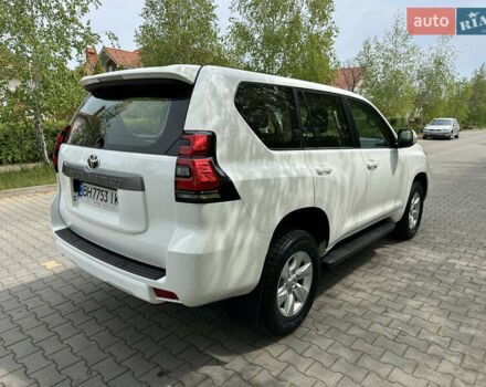 Белый Тойота Ленд Крузер Прадо, объемом двигателя 2.8 л и пробегом 77 тыс. км за 38500 $, фото 5 на Automoto.ua