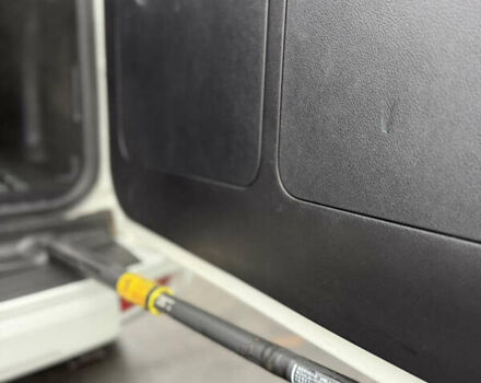 Белый Тойота Ленд Крузер Прадо, объемом двигателя 4 л и пробегом 64 тыс. км за 42900 $, фото 25 на Automoto.ua