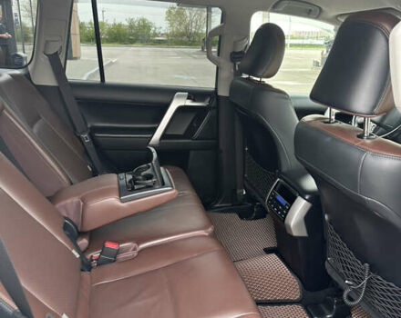 Белый Тойота Ленд Крузер Прадо, объемом двигателя 2.76 л и пробегом 127 тыс. км за 40999 $, фото 8 на Automoto.ua