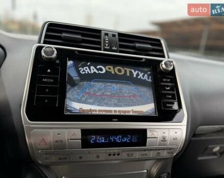 Белый Тойота Ленд Крузер Прадо, объемом двигателя 2.76 л и пробегом 141 тыс. км за 38500 $, фото 52 на Automoto.ua