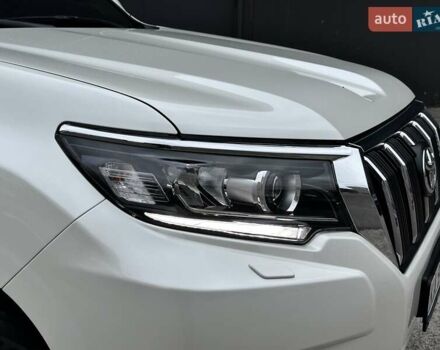 Белый Тойота Ленд Крузер Прадо, объемом двигателя 4 л и пробегом 119 тыс. км за 35450 $, фото 27 на Automoto.ua