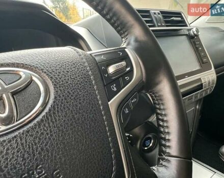 Белый Тойота Ленд Крузер Прадо, объемом двигателя 3.96 л и пробегом 103 тыс. км за 39500 $, фото 33 на Automoto.ua