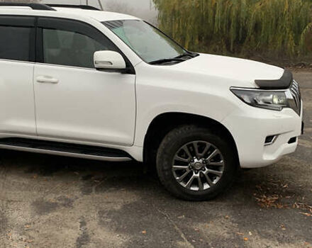 Белый Тойота Ленд Крузер Прадо, объемом двигателя 3.96 л и пробегом 71 тыс. км за 49999 $, фото 3 на Automoto.ua
