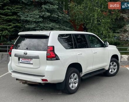 Білий Тойота Ленд Крузер Прадо, об'ємом двигуна 4 л та пробігом 72 тис. км за 38500 $, фото 6 на Automoto.ua