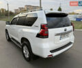 Білий Тойота Ленд Крузер Прадо, об'ємом двигуна 3.96 л та пробігом 175 тис. км за 32500 $, фото 9 на Automoto.ua