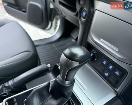 Белый Тойота Ленд Крузер Прадо, объемом двигателя 4 л и пробегом 79 тыс. км за 38700 $, фото 54 на Automoto.ua