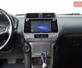 Белый Тойота Ленд Крузер Прадо, объемом двигателя 4 л и пробегом 140 тыс. км за 36500 $, фото 6 на Automoto.ua