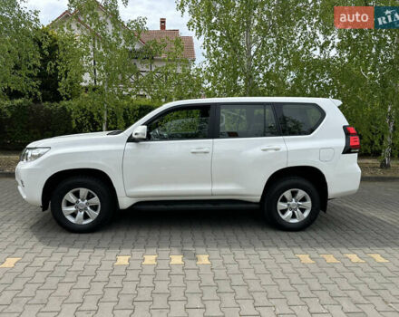Белый Тойота Ленд Крузер Прадо, объемом двигателя 2.8 л и пробегом 77 тыс. км за 38500 $, фото 1 на Automoto.ua