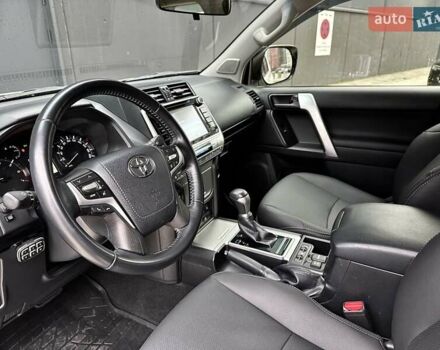 Белый Тойота Ленд Крузер Прадо, объемом двигателя 4 л и пробегом 119 тыс. км за 35450 $, фото 52 на Automoto.ua