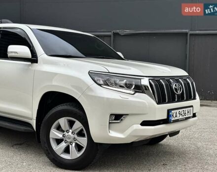 Белый Тойота Ленд Крузер Прадо, объемом двигателя 4 л и пробегом 119 тыс. км за 35450 $, фото 21 на Automoto.ua