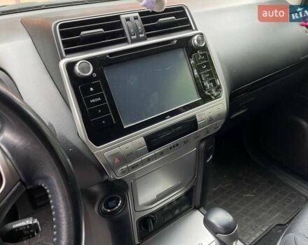 Білий Тойота Ленд Крузер Прадо, об'ємом двигуна 4 л та пробігом 72 тис. км за 38500 $, фото 12 на Automoto.ua