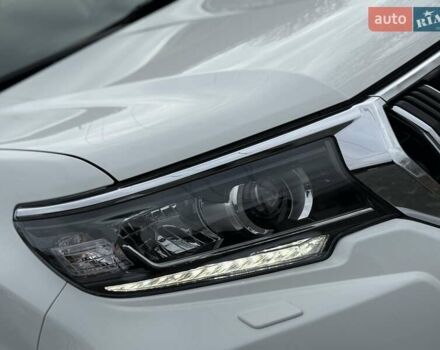 Белый Тойота Ленд Крузер Прадо, объемом двигателя 2.76 л и пробегом 141 тыс. км за 38500 $, фото 18 на Automoto.ua