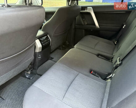 Білий Тойота Ленд Крузер Прадо, об'ємом двигуна 3.96 л та пробігом 175 тис. км за 32500 $, фото 15 на Automoto.ua