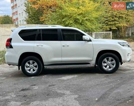 Белый Тойота Ленд Крузер Прадо, объемом двигателя 3.96 л и пробегом 103 тыс. км за 39500 $, фото 5 на Automoto.ua