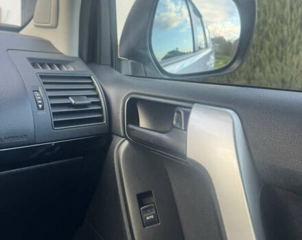 Білий Тойота Ленд Крузер Прадо, об'ємом двигуна 2.76 л та пробігом 141 тис. км за 36300 $, фото 10 на Automoto.ua