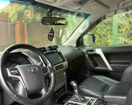 Белый Тойота Ленд Крузер Прадо, объемом двигателя 3.96 л и пробегом 140 тыс. км за 37500 $, фото 9 на Automoto.ua