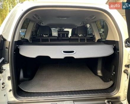 Белый Тойота Ленд Крузер Прадо, объемом двигателя 3.96 л и пробегом 103 тыс. км за 39500 $, фото 41 на Automoto.ua